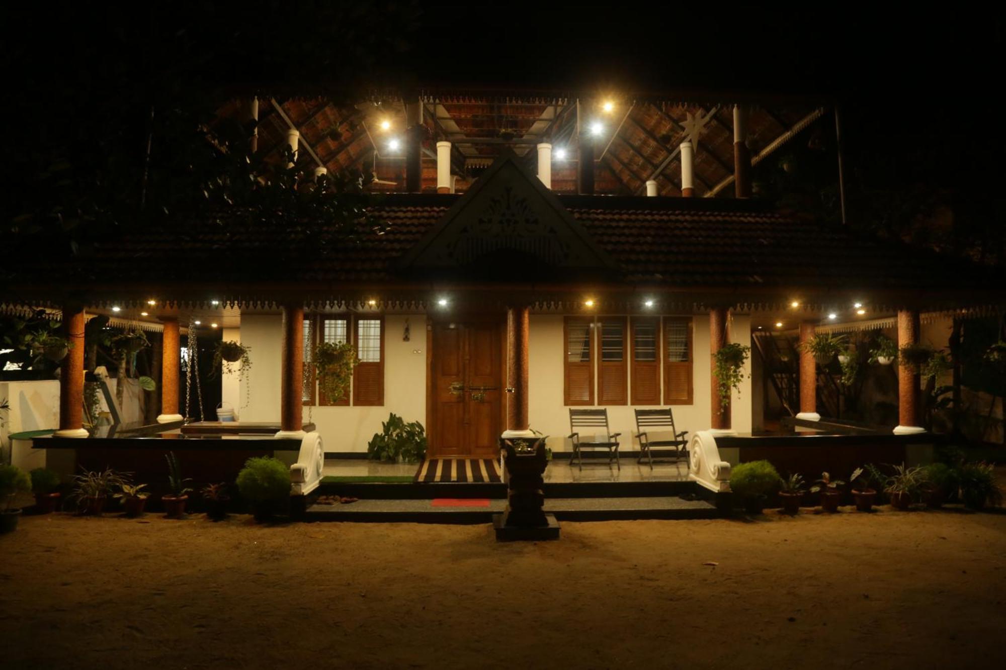 Mi Casa Tu Casa Homestay Kochi Exterior photo